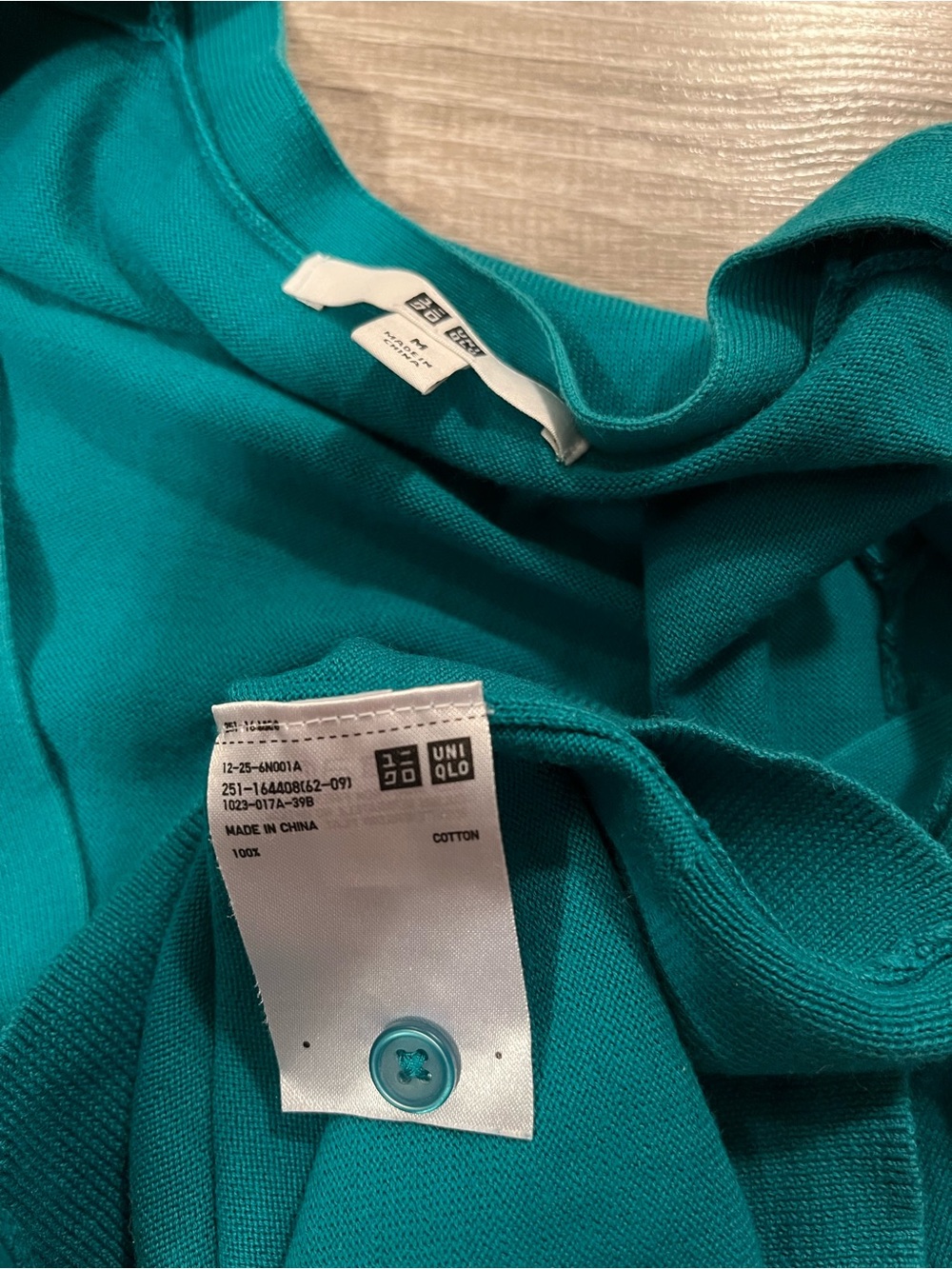 Uniqlo 100% cotton knit Teal V-Neck Button Cardigan Sweater. Womens small-medium - Picture 11 of 11